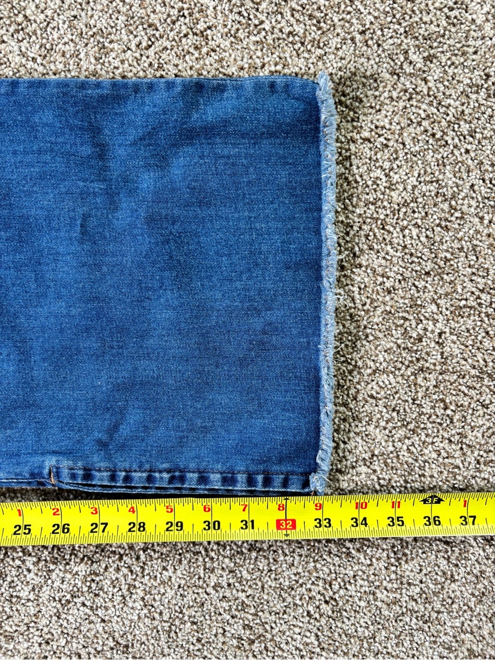 *NEW* Chico’s Pull-On Slim Boot Denim Fray Slit Jeans - Size - 20T - Picture 6 of 7